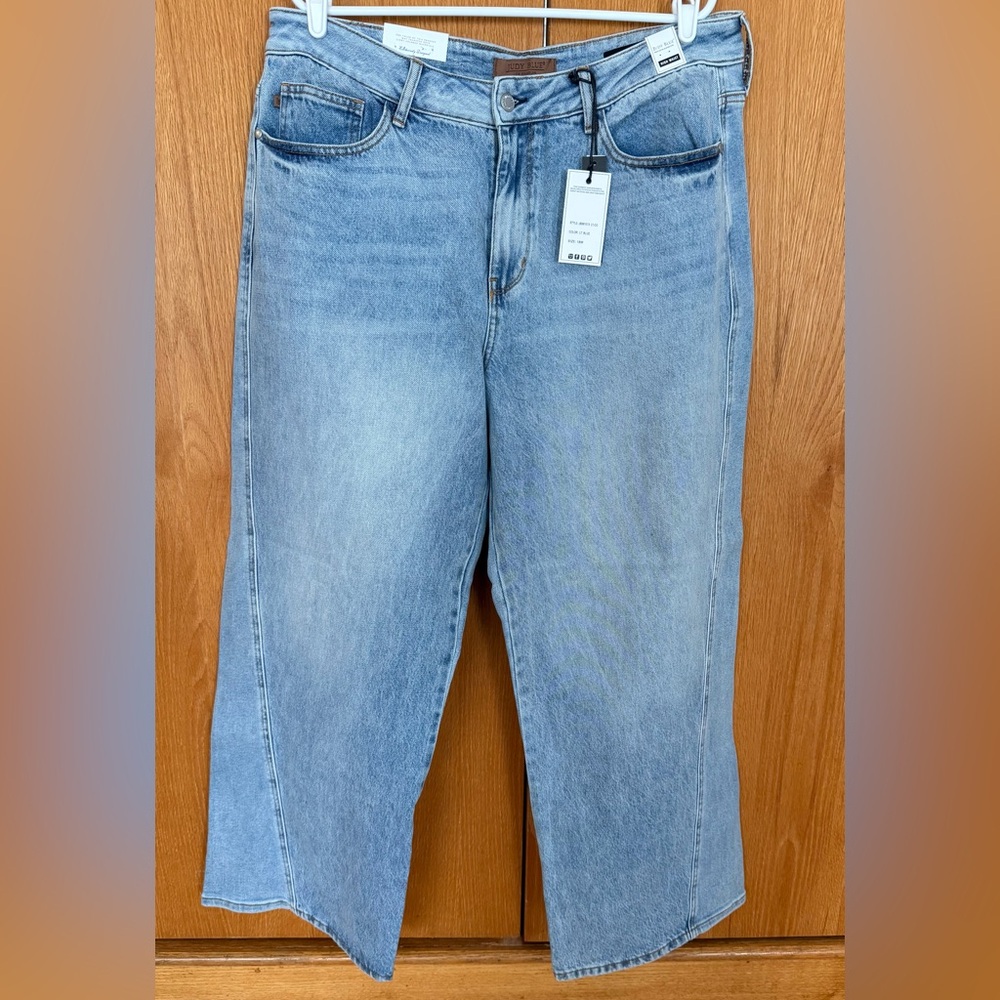 Judy Blue Twisted Tina Rigid Magic Jeans